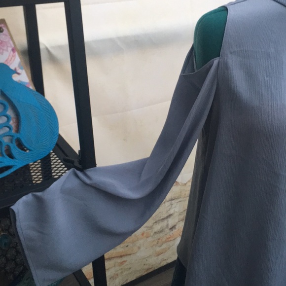 New Lush Powder Blue Cold Shoulder Key Hole Flutter Sleeve Blouse - Picture 4 of 8